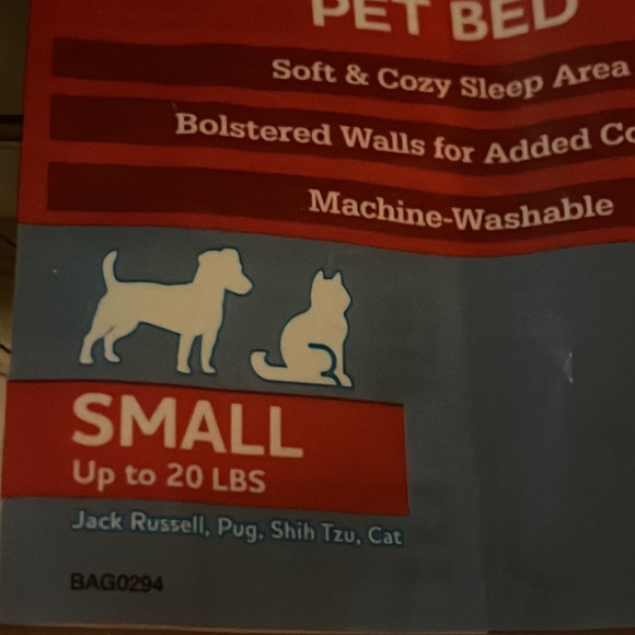 New Vibrant Life Round Cuddler Pet Bed 19” Size Small Red & White in color. 👀⬇️ - Picture 6 of 7